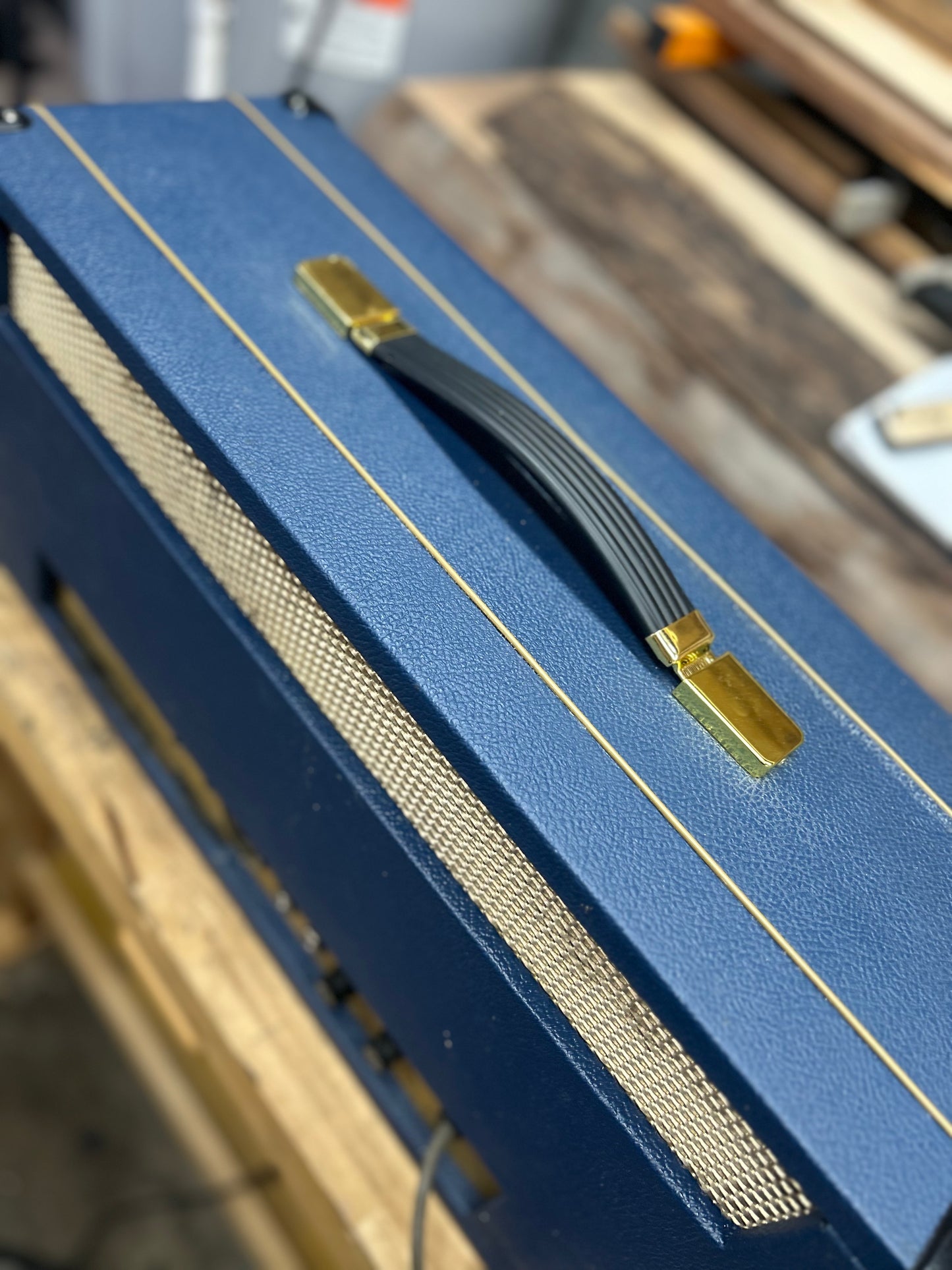Custom Guitar Amplifier - Pre-Order