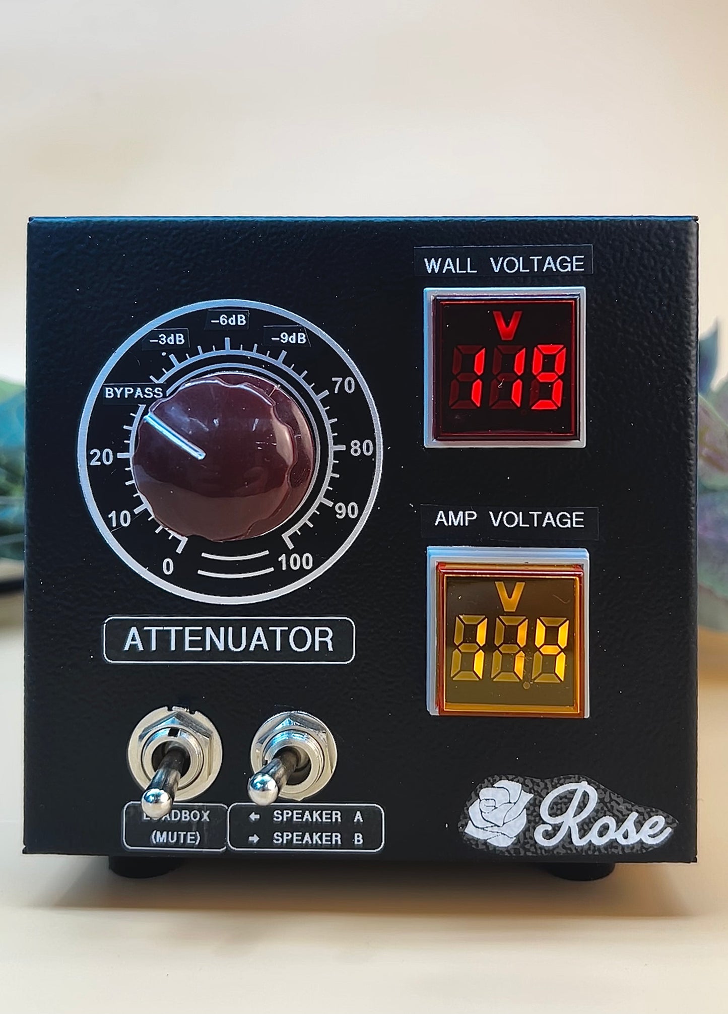 AMP IV - Speaker Attenuator / AC Voltage Reduction