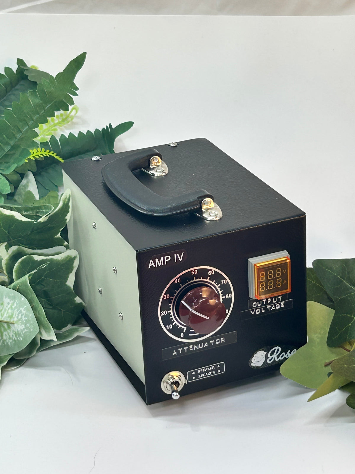 AMP IV - Speaker Attenuator / AC Voltage Reduction