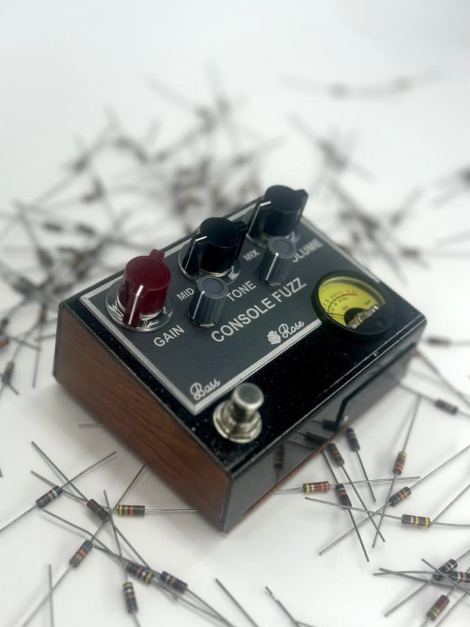 Bass Console Fuzz - Rose Electric Audio